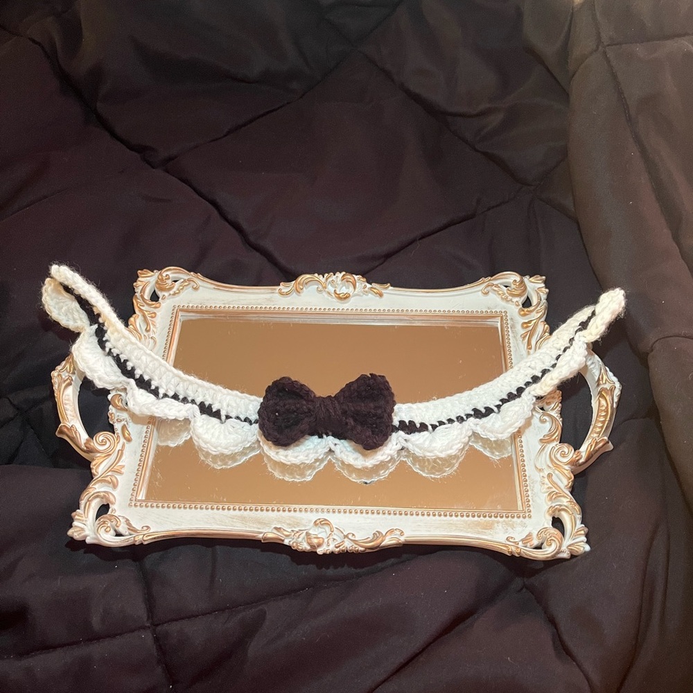 Elegant Black and White Cat Collar with Bow